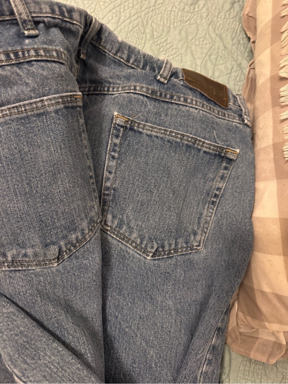 Magellan Outdoors Light Blue Relaxed Fit Men's Jeans